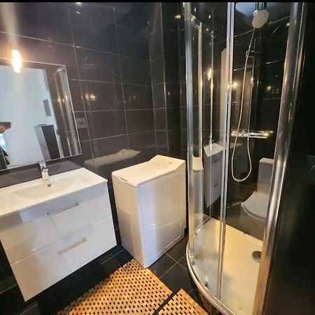 ジャンティイTres Beau 2 Pieces A 400M De Parisアパートメント エクステリア 写真
